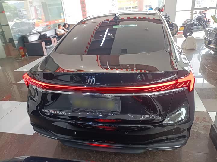 Zdjęcie 6 - Buick LaCrosse