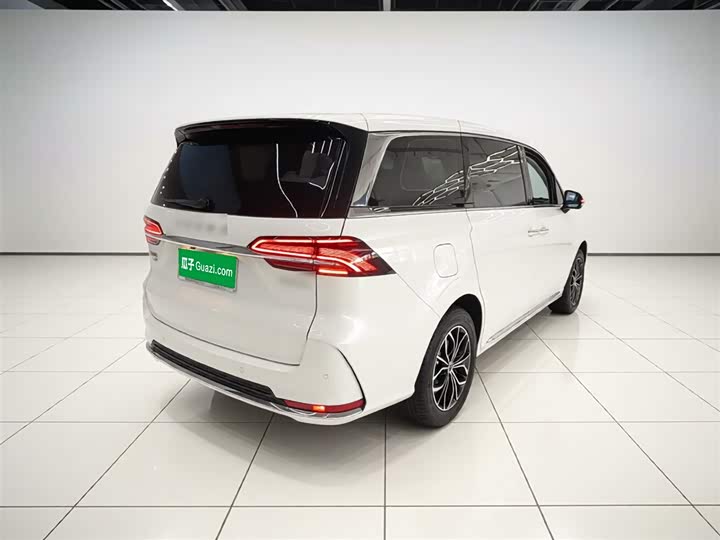 Zdjęcie 7 - Roewe iMax 8 EV