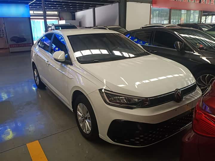 Фото 4 - Volkswagen Lavida