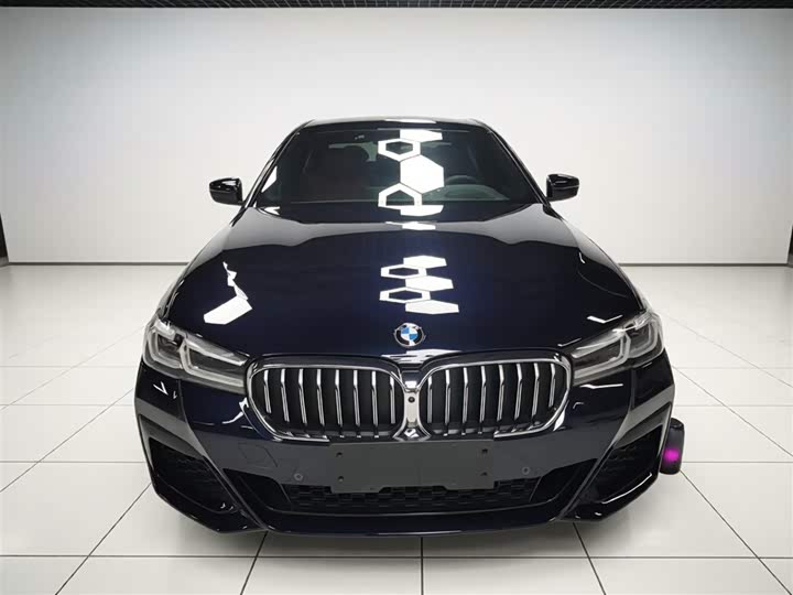 Фото 3 - BMW 5 Series