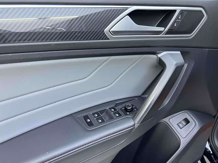 Volkswagen Tiguan X 2022 2022款 330TSI 两驱越享版