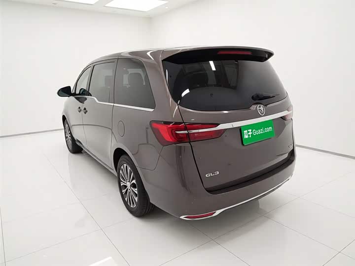 Photo 5 - Buick GL8 ES