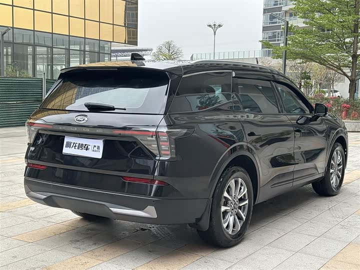 Zdjęcie 4 - Ford Edge
