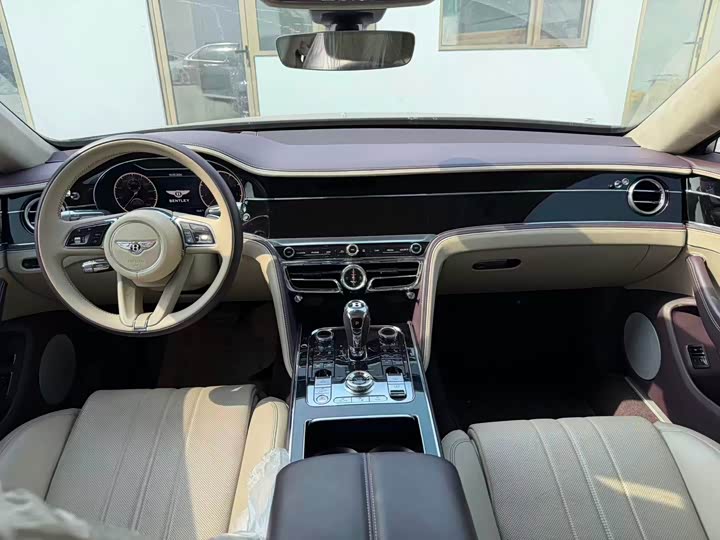 Bentley Flying Spur 2024 2024款 4.0T V8 标准版