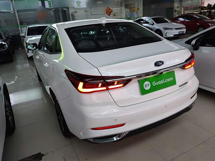 2021 Ford Escort
