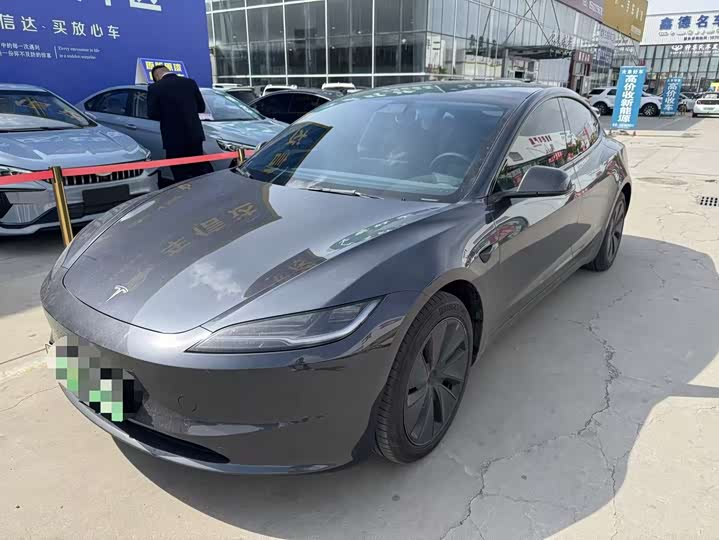 Tesla Model 3 2025 2025款 后轮驱动版