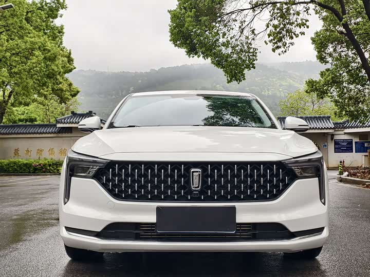 Bestune B70 2025 2025款 龙耀版 1.5T 质享型