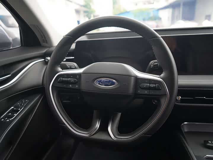 Ford Mondeo 2025 2025款 2.0T EcoBoost 豪华型