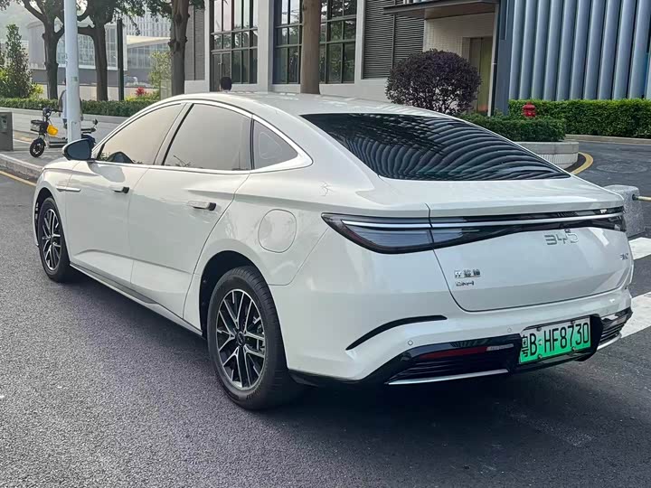 BYD Seal 07 DM-i Hybrid 2025 2025款 DM-i 1.5L 70km 精英型