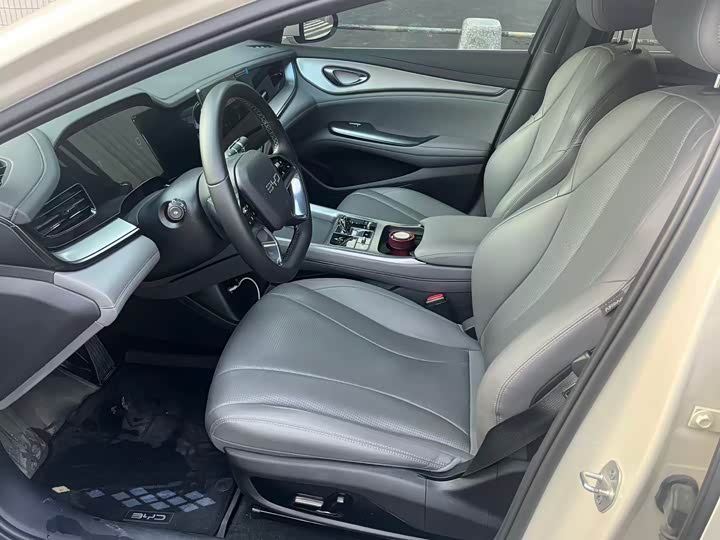 BYD Seal 07 DM-i Hybrid 2025 2025款 DM-i 1.5L 70km 精英型