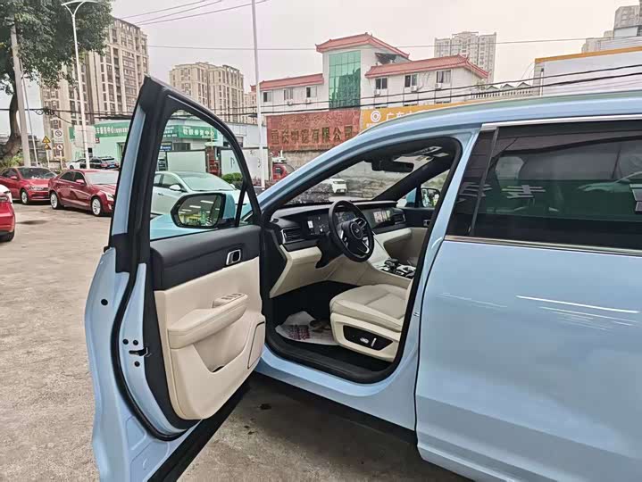 2021 LiXiang One