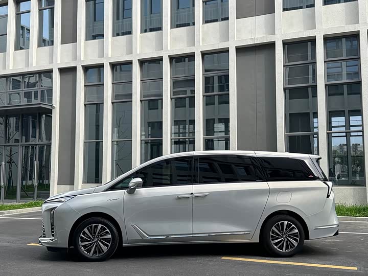 Buick GL8 ES 2026 2026款 陆尊 智享版