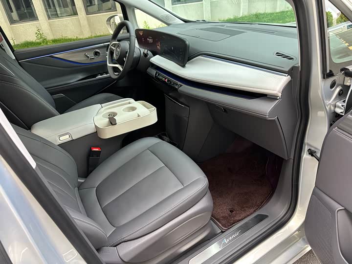 Buick GL8 ES 2026 2026款 陆尊 智享版