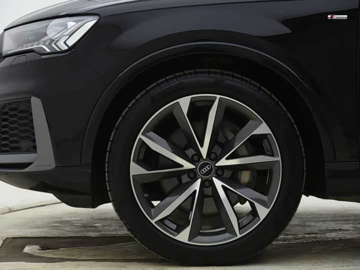 Audi Q7 2021 2021款 55 TFSI quattro S line运动型