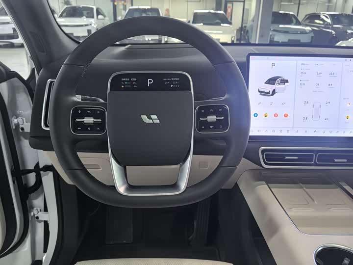 2025 LiXiang L7