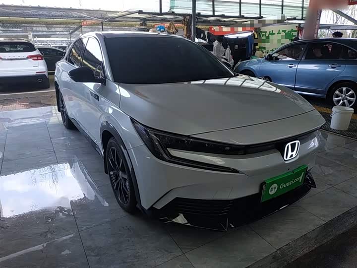 2024 Honda e:NP2