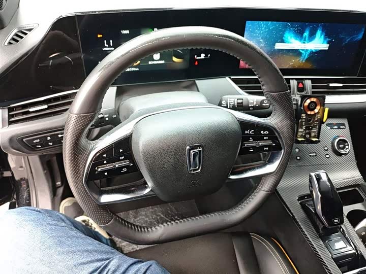 2022 Bestune B70S