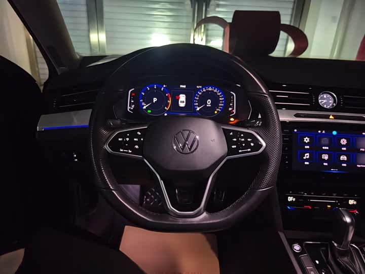 Фото 5 - Volkswagen Magotan