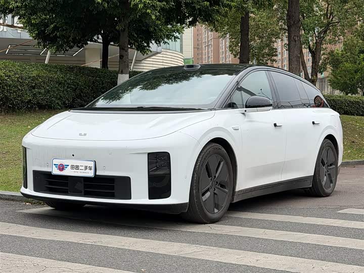 2025 LiXiang i6