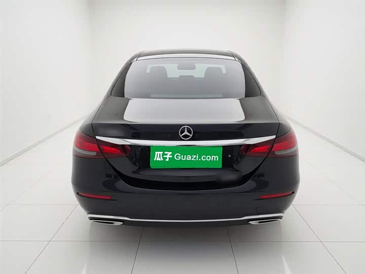 Photo 4 - Mercedes-Benz E-Class