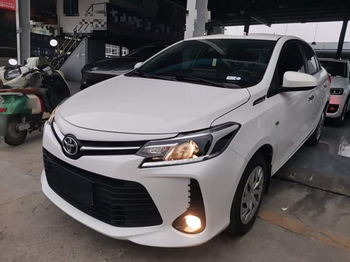 Toyota Vios 2022 2022款 1.5L 20周年纪念版