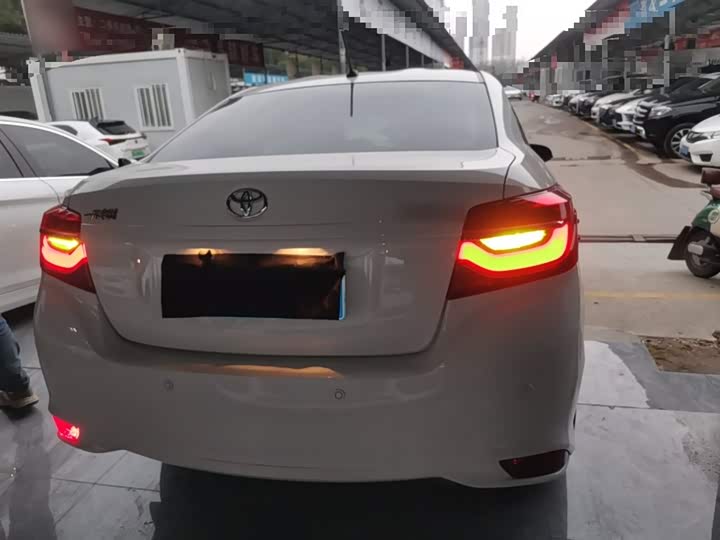 Toyota Vios 2022 2022款 1.5L 20周年纪念版