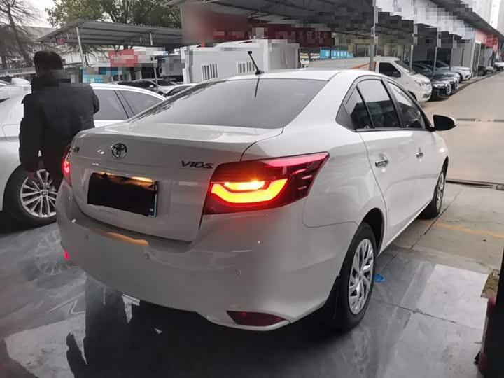 Toyota Vios 2022 2022款 1.5L 20周年纪念版