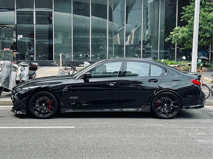 BMW M3 2021 2021款 M3四门轿车 M xDrive 雷霆版
