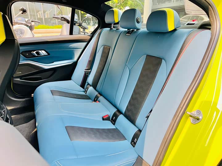 BMW M3 2021 2021款 M3四门轿车 M xDrive 雷霆版