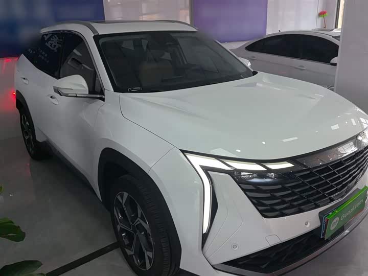 Фото 4 - Geely Atlas L
