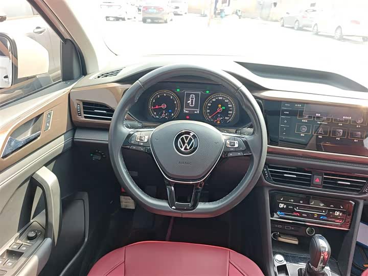 Volkswagen Tharu 2021 2021款 280TSI 两驱豪华版