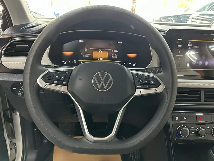 Volkswagen Tharu 2025 2025款 新锐 1.5L 锐意版