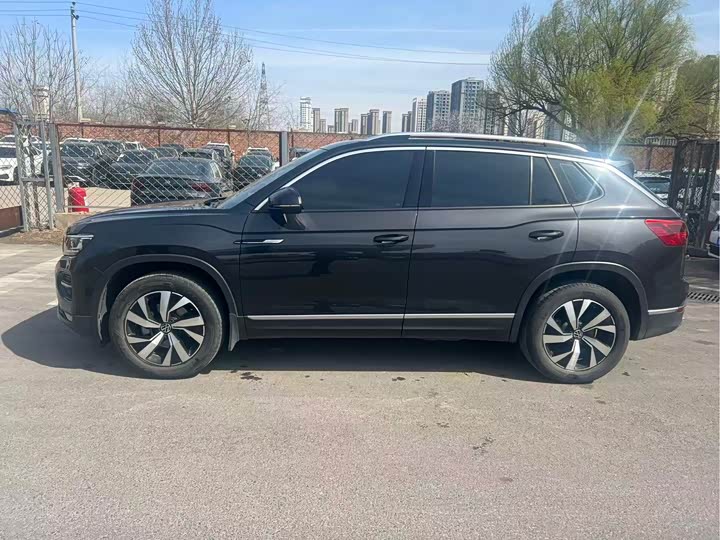 Volkswagen Tayron 2022 2022款 280TSI 两驱豪华智联版