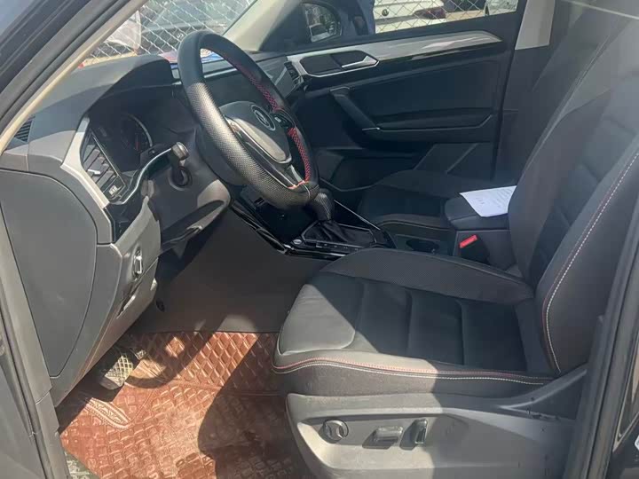 Volkswagen Tayron 2022 2022款 280TSI 两驱豪华智联版
