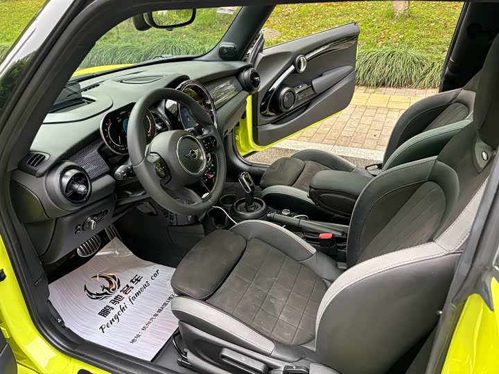 Mini Mini JCW 2022 2022款 改款 2.0T JOHN COOPER WORKS ALL-IN
