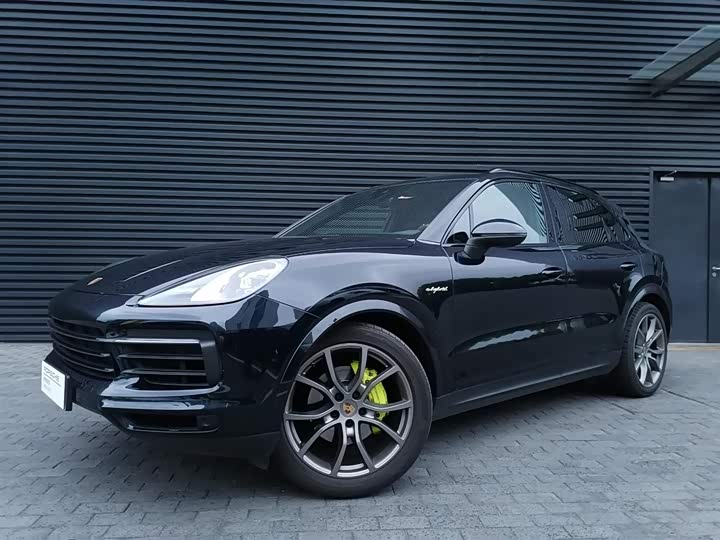 Фото 1 - Porsche Cayenne Hybrid