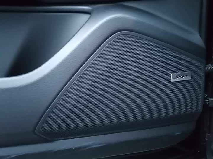 Фото 6 - Porsche Cayenne Hybrid