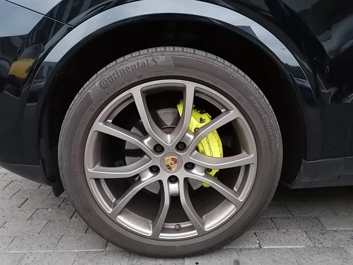 Фото 9 - Porsche Cayenne Hybrid