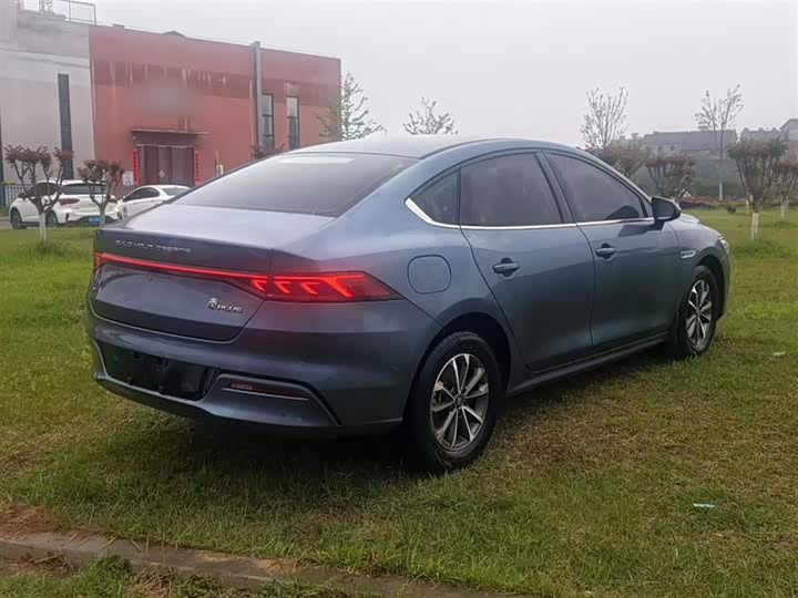 Фото 9 - BYD Qin Plus