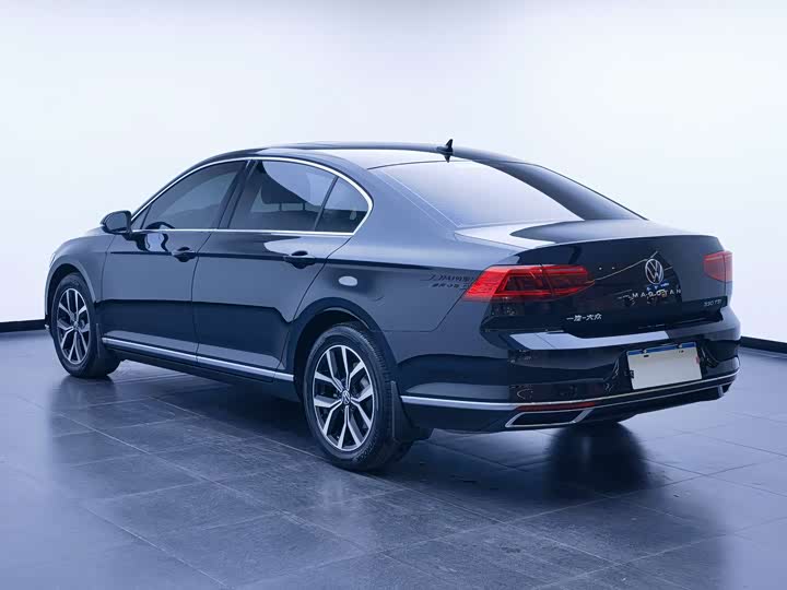Фото 5 - Volkswagen Magotan