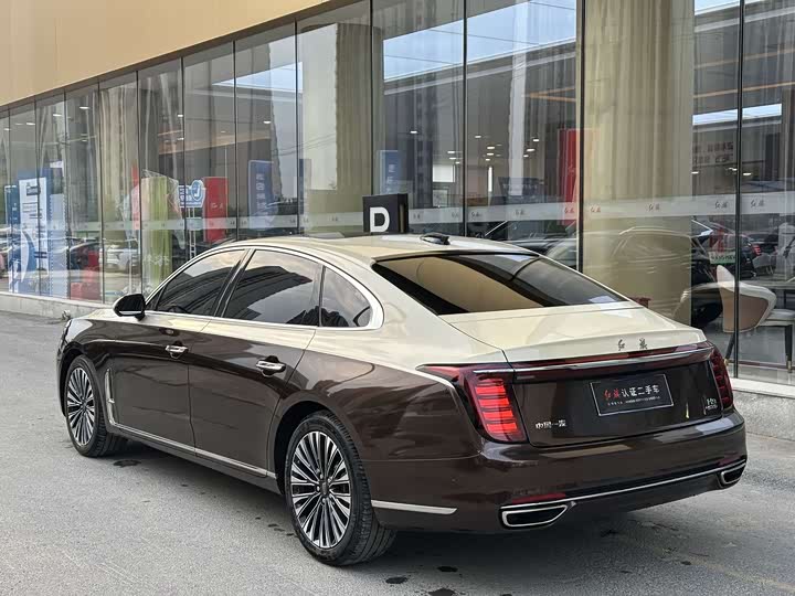Фото 2 - Hongqi H9