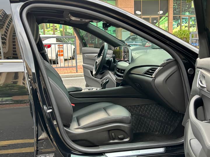 Cadillac CT5 2025 2025款 28T 城市运动版
