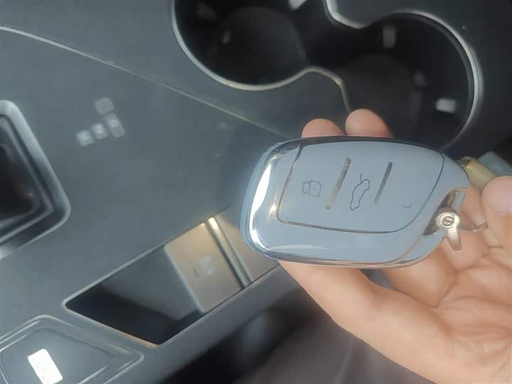 Roewe RX5 Hybrid 2023 2023款 eRX5 超混优越版