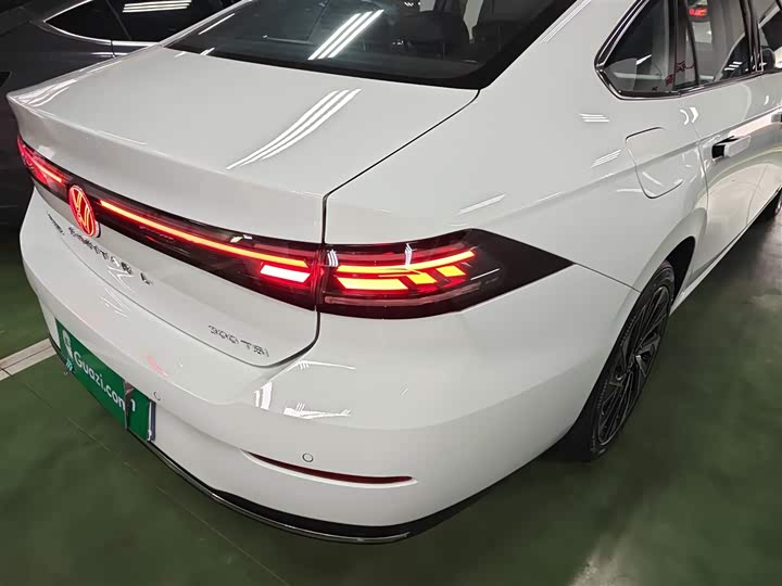 Volkswagen Sagitar L 2026 2026款 L 300TSI DSG 豪华型