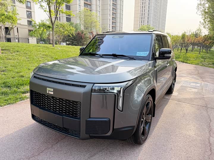 2024 Rox (Polar Stone) 01