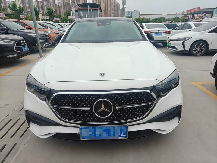 Фото 2 - Mercedes-Benz E-Class