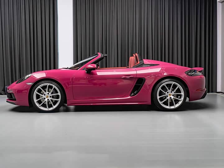 Фото 3 - Porsche 718