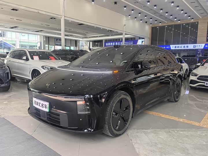 2025 LiXiang i6