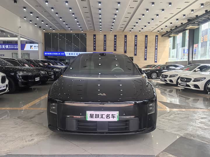 2025 LiXiang i6