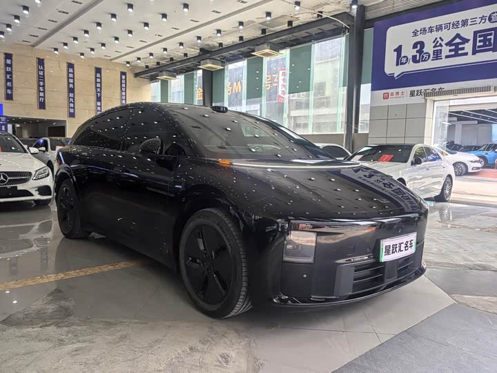2025 LiXiang i6